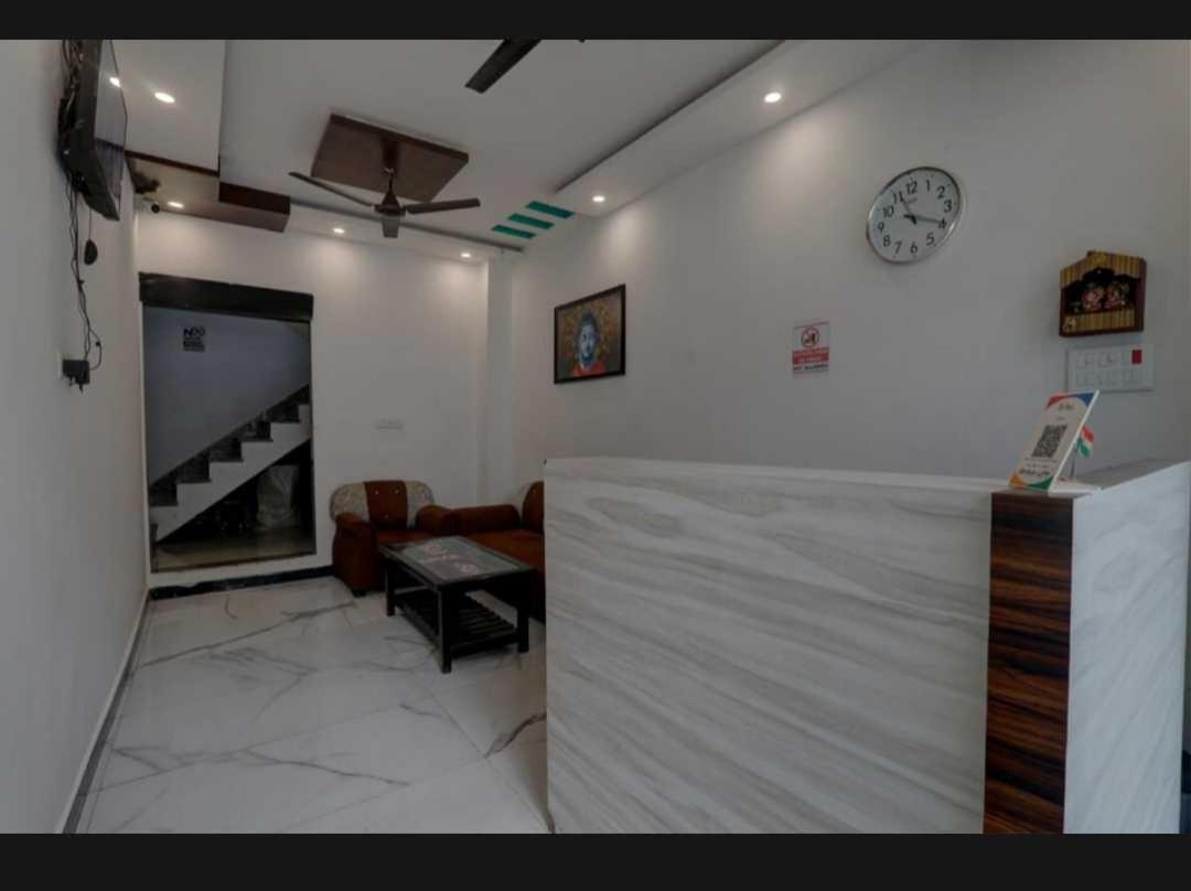 Guest House Rr Inn Gorakhpur Kültér fotó